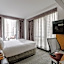 The Jewel, a Club Quarters Hotel, Opposite Rockefeller Center