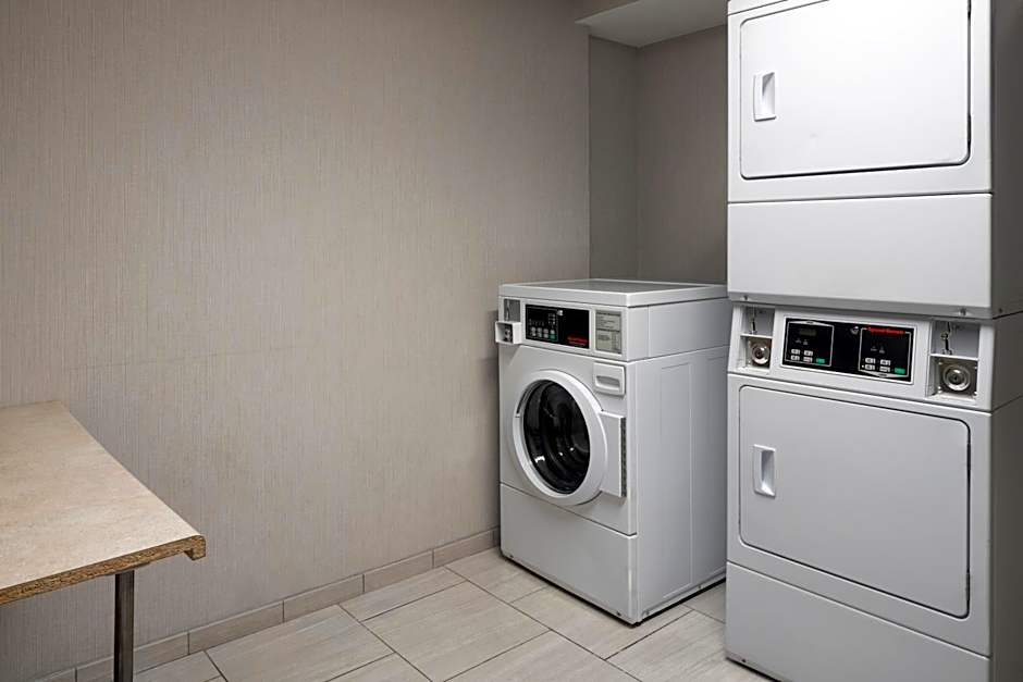 Hampton Inn By Hilton & Suites Yonkers - Westchester, NY