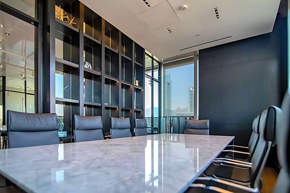 AC Hotel Santiago Cenco Costanera