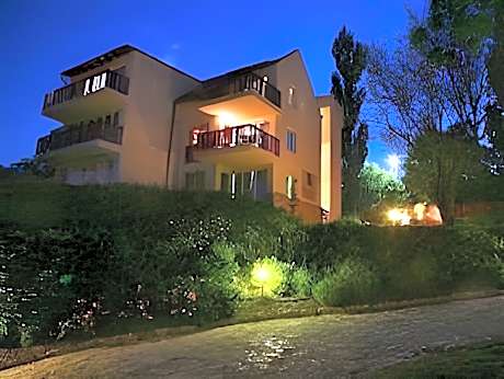 Echo Residence All Suite Hotel