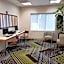 Holiday Inn Express Hotel & Suites Lynnwood By IHG