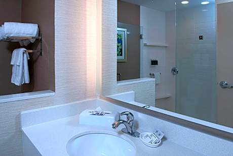 Room, 2 Queen Beds (Hearing Accessible)