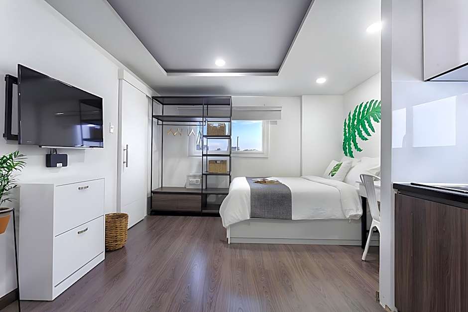 La Regatta Boutique Residences