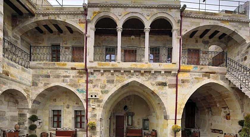 Aren Cave Hotel and Art Gallery