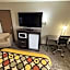 Super 8 by Wyndham Marshall