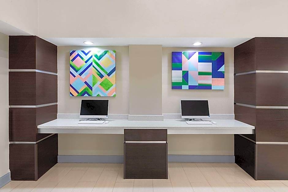 Wingate by Wyndham Sulphur Near Lake Charles