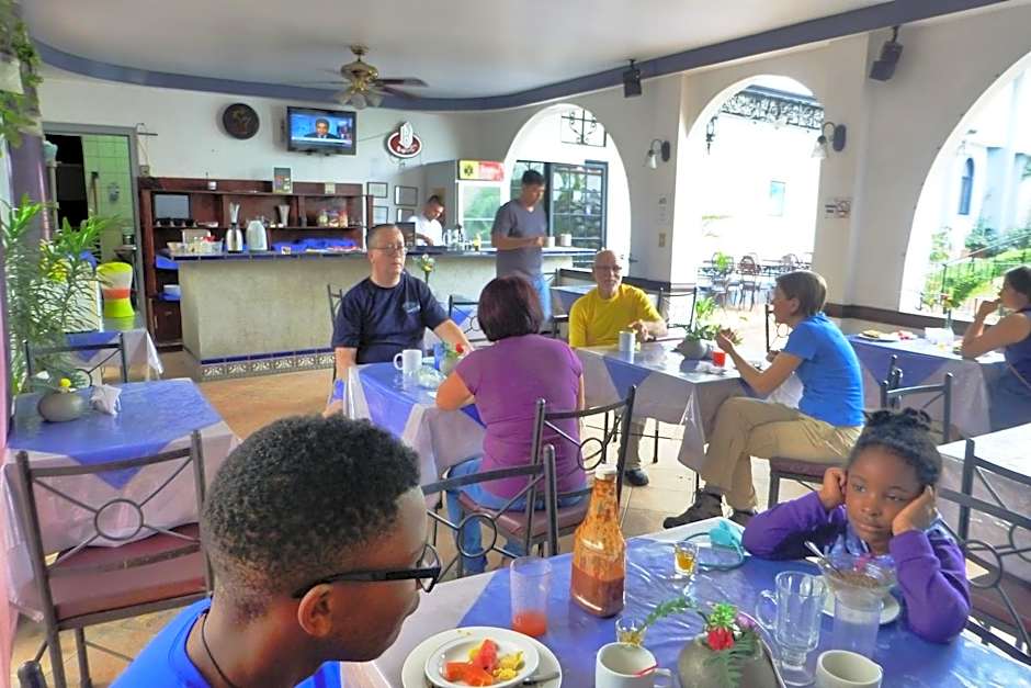 Hotel Santo Tomas / Historical Property