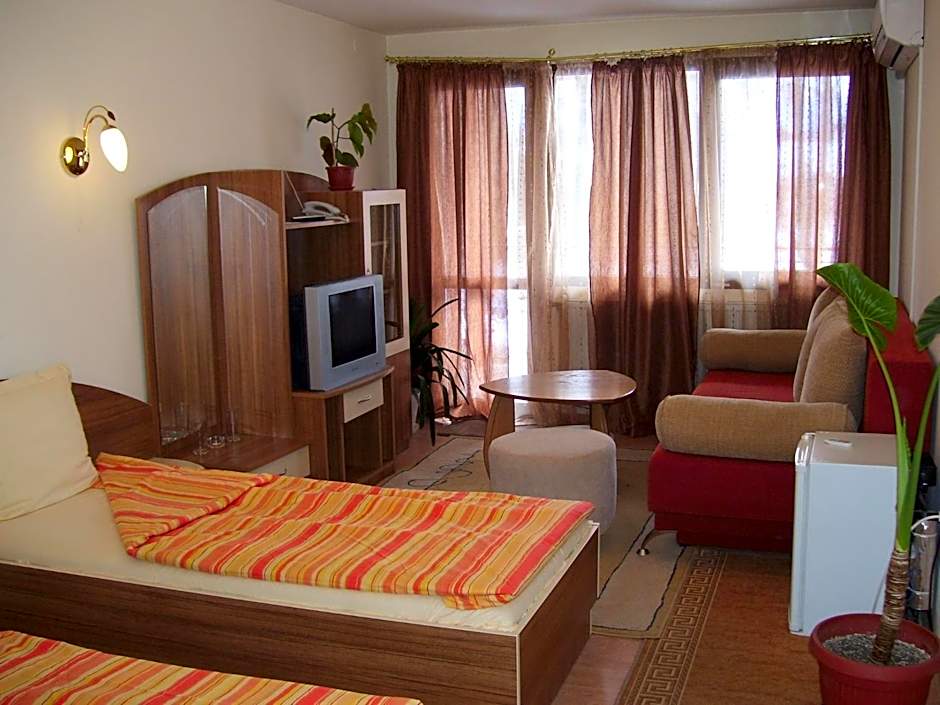 Kestenite Family Hotel