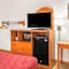 Econo Lodge Inn & Suites