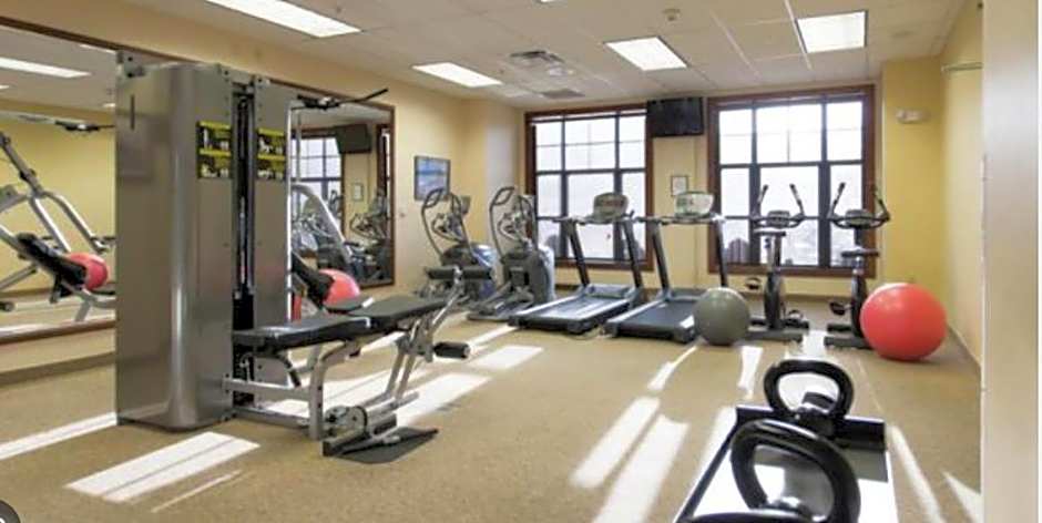 Cozy Mountain View Condo