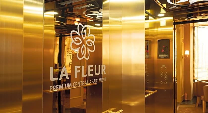 La Fleur Premium Central Apartment Hotel