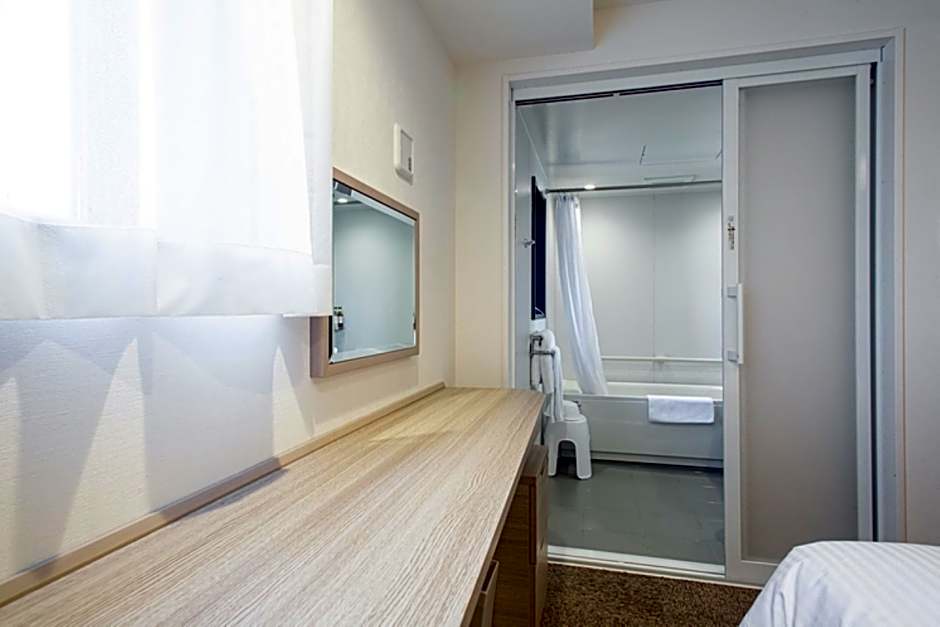 Kuretake Inn Premium Tajimi Ekimae