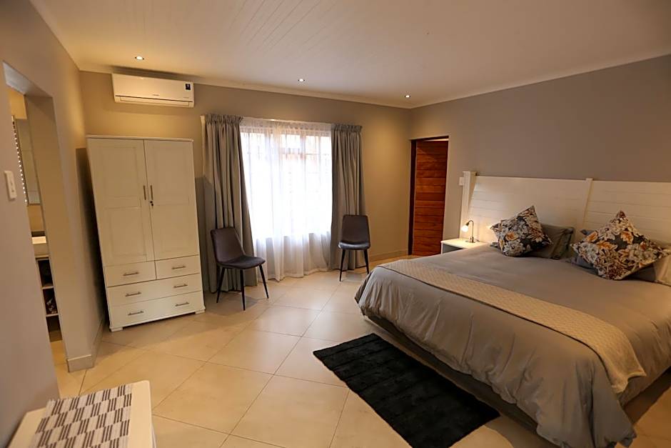 Rhino Coast Guesthouse