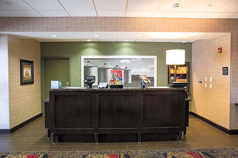 Hampton Inn By Hilton & Suites Bismarck Northwest