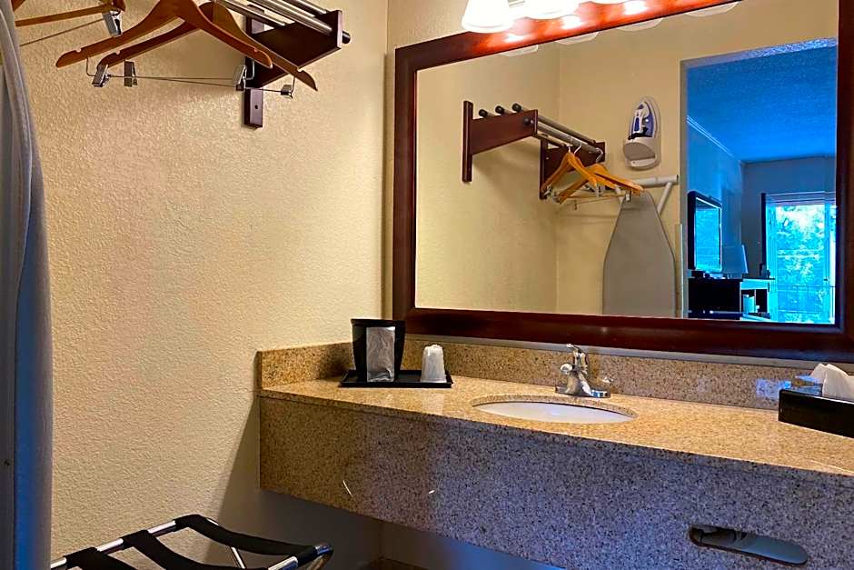 Econo Lodge Forest City