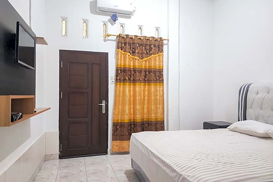 RedDoorz Syariah at Naufal Residence Sarolangun