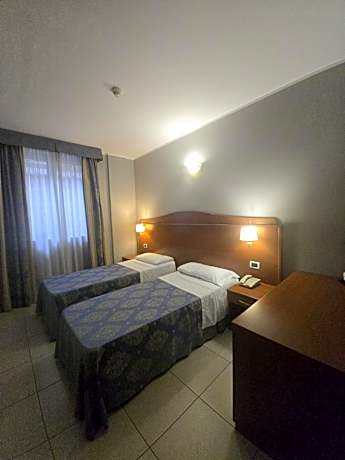 Twin Room with Private Bathroom