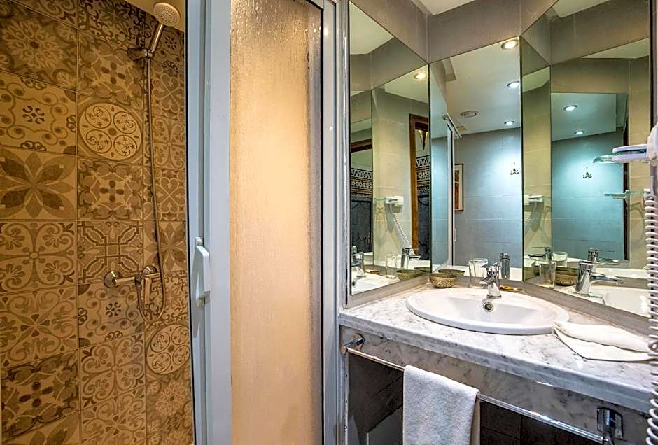 Dar Kika Salam By DKS