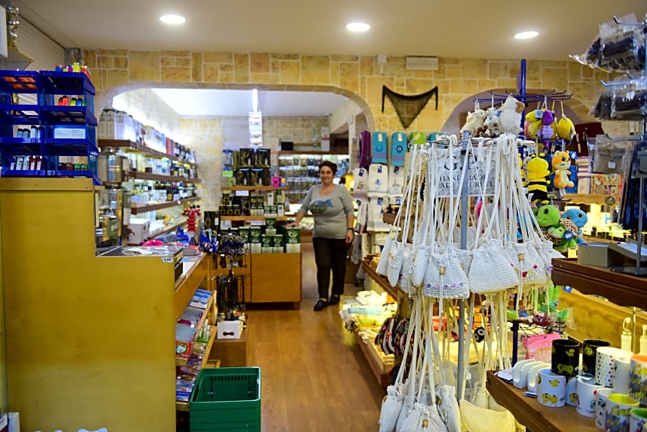 Blue Horizon Apartments