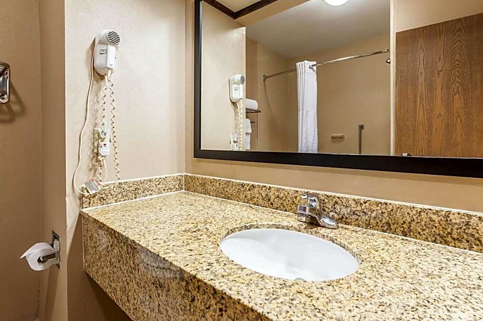 Quality Inn Clarksdale