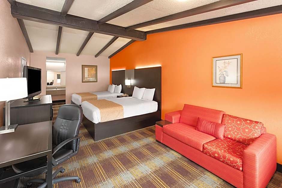Travelodge by Wyndham New Braunfels