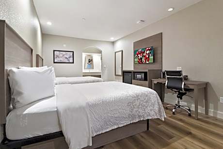 Premium Queen Room with Two Queen Beds Smoke Free
