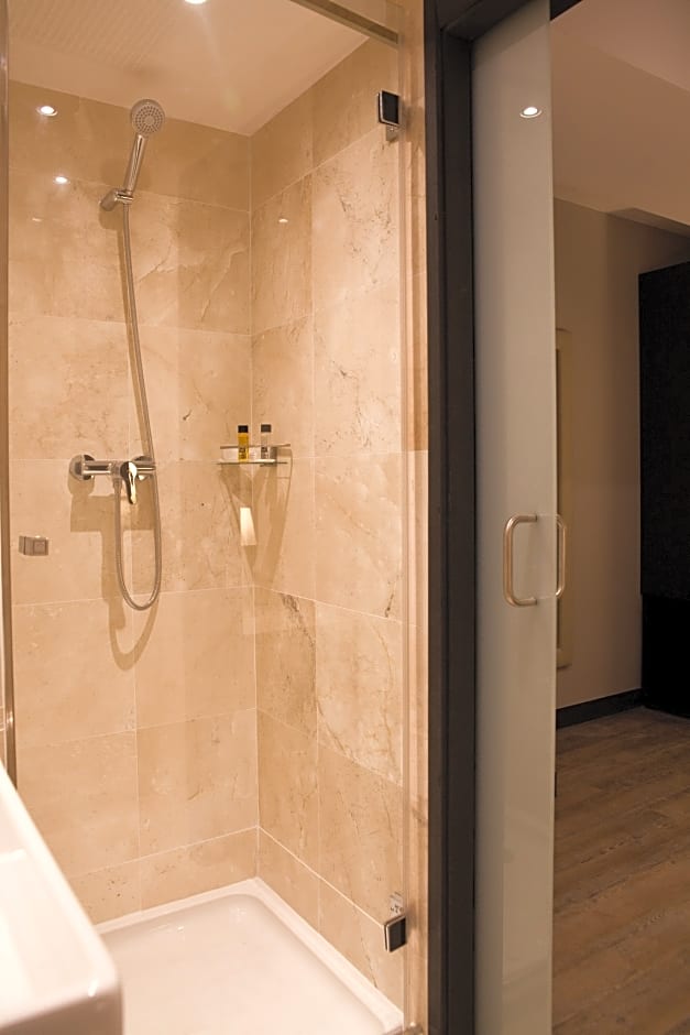 May Ramblas Hotel