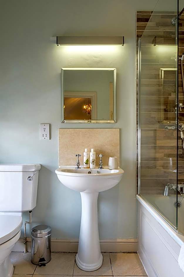 The Black Lion, Long Melford