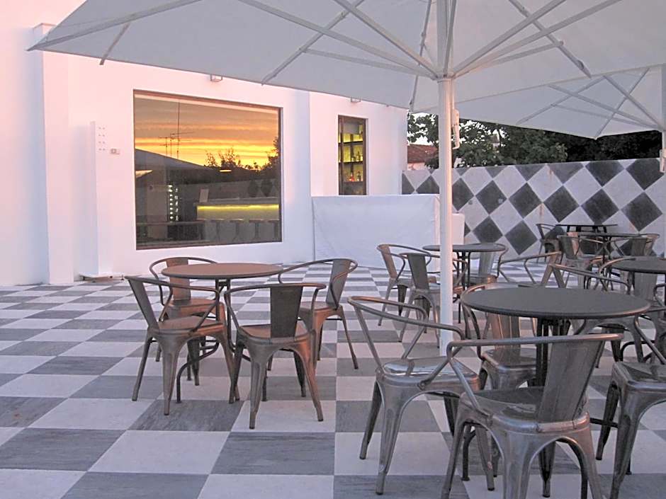 N1 Hostel Apartments and Suites