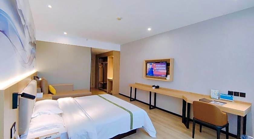 GreenTree Inn QinYang Middle HuaiFu Road Express Hotel