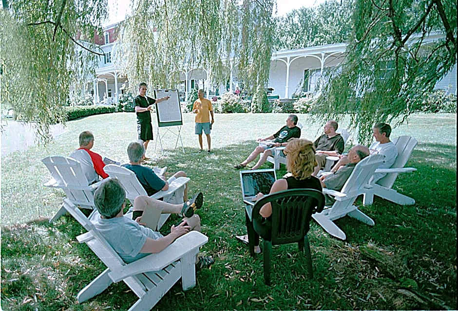 Winter Clove Inn & Resort