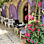 Selavi Hotel