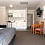 Hananui Lodge and Apartments