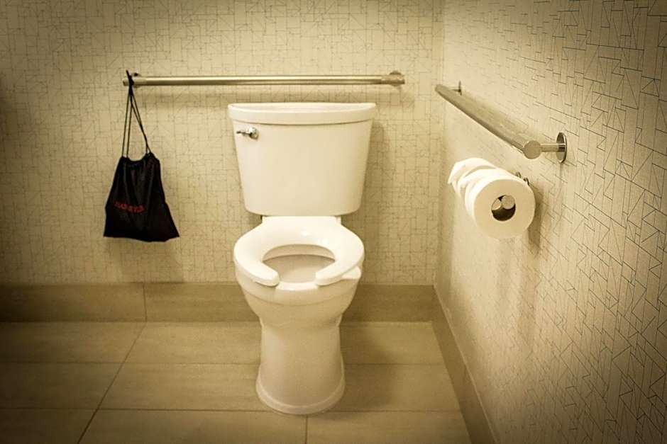 Holiday Inn Express And Suites Boston South - Randolph By IHG