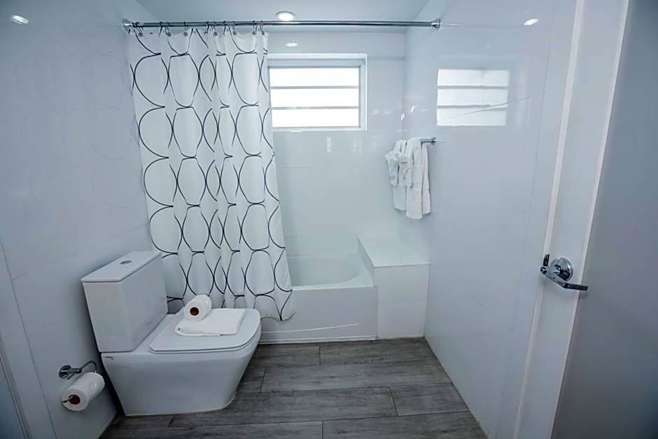 Seaside All Suites Hotel