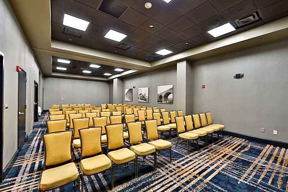 Hilton Garden Inn Historic Savannah