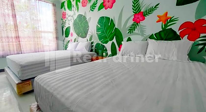 Joy Homestay Near UMJ Jember Mitra RedDoorz