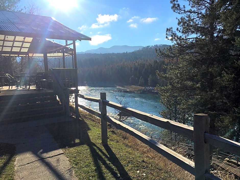 Rimrock Lodge