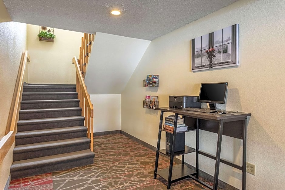 Econo Lodge Ithaca Airport