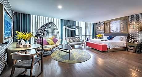 Suite with City View