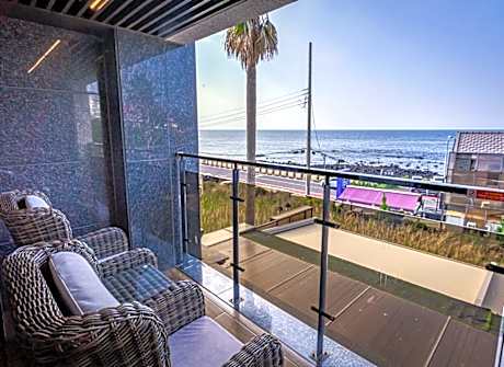 [Limited Offer] Pool Villa Royal Suite