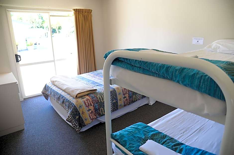 Blenheim Bridges Holiday Park