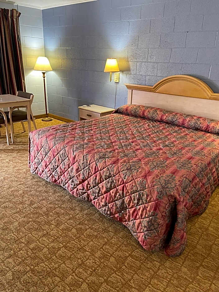 Deluxe Inn Jasper