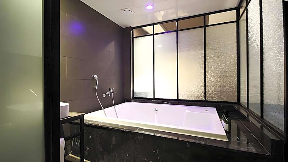 Two Heaven Hotel Busan Songdo