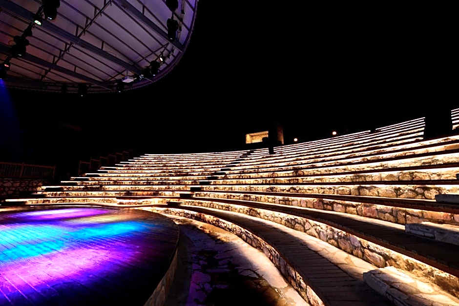 Wome Deluxe Hotel - Halal All Inclusive