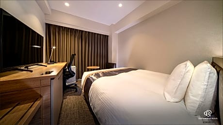 Moderate Double Room High Floor with Kumamoto Castle View - Smoking