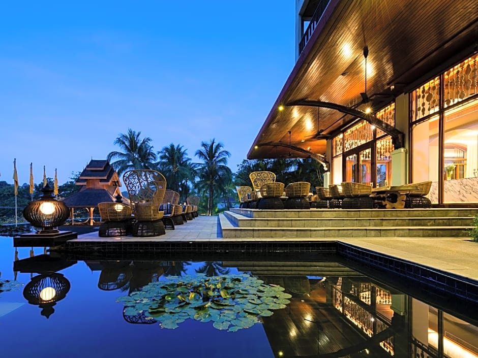 Chatrium Hotel Royal Lake Yangon