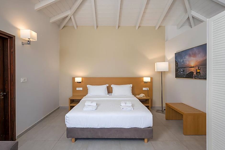 Spilia Village Hotel & Villas