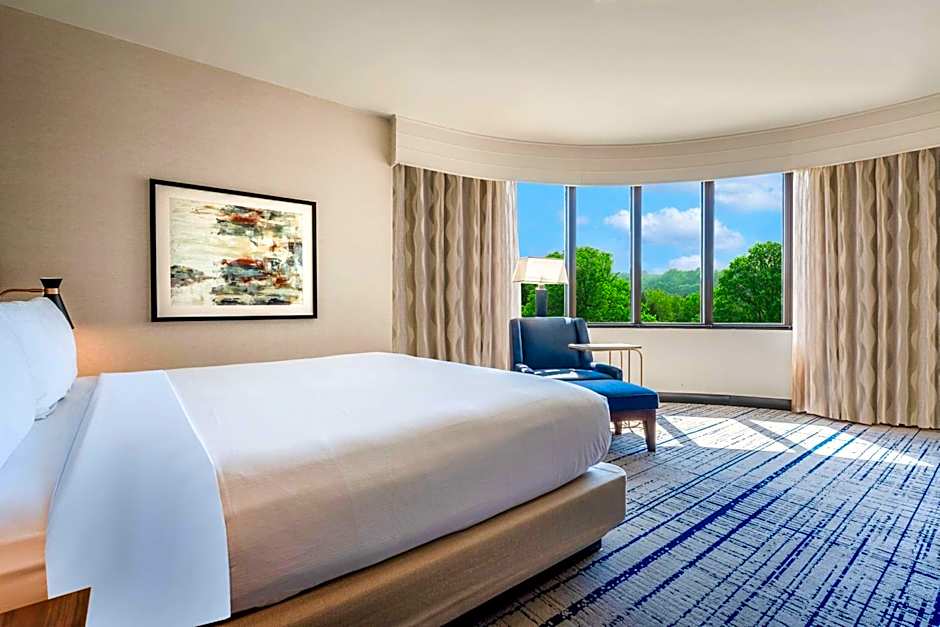 DoubleTree by Hilton South Charlotte Tyvola