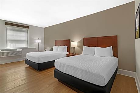 Queen Room with Two Queen Beds - Non-Smoking